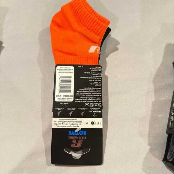 Assortment of boys socks, 11 pairs, Multicolour, Shoe Sz 3-9 - Picture 6 of 11